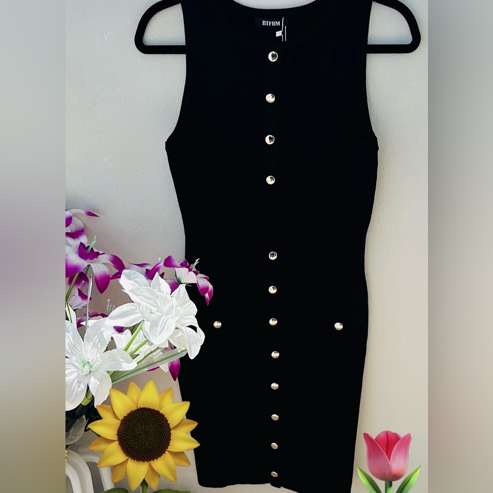 BTFBM Black Sleeveless Button-Front
Dress with Silver Buttons - Picture 3 of 6